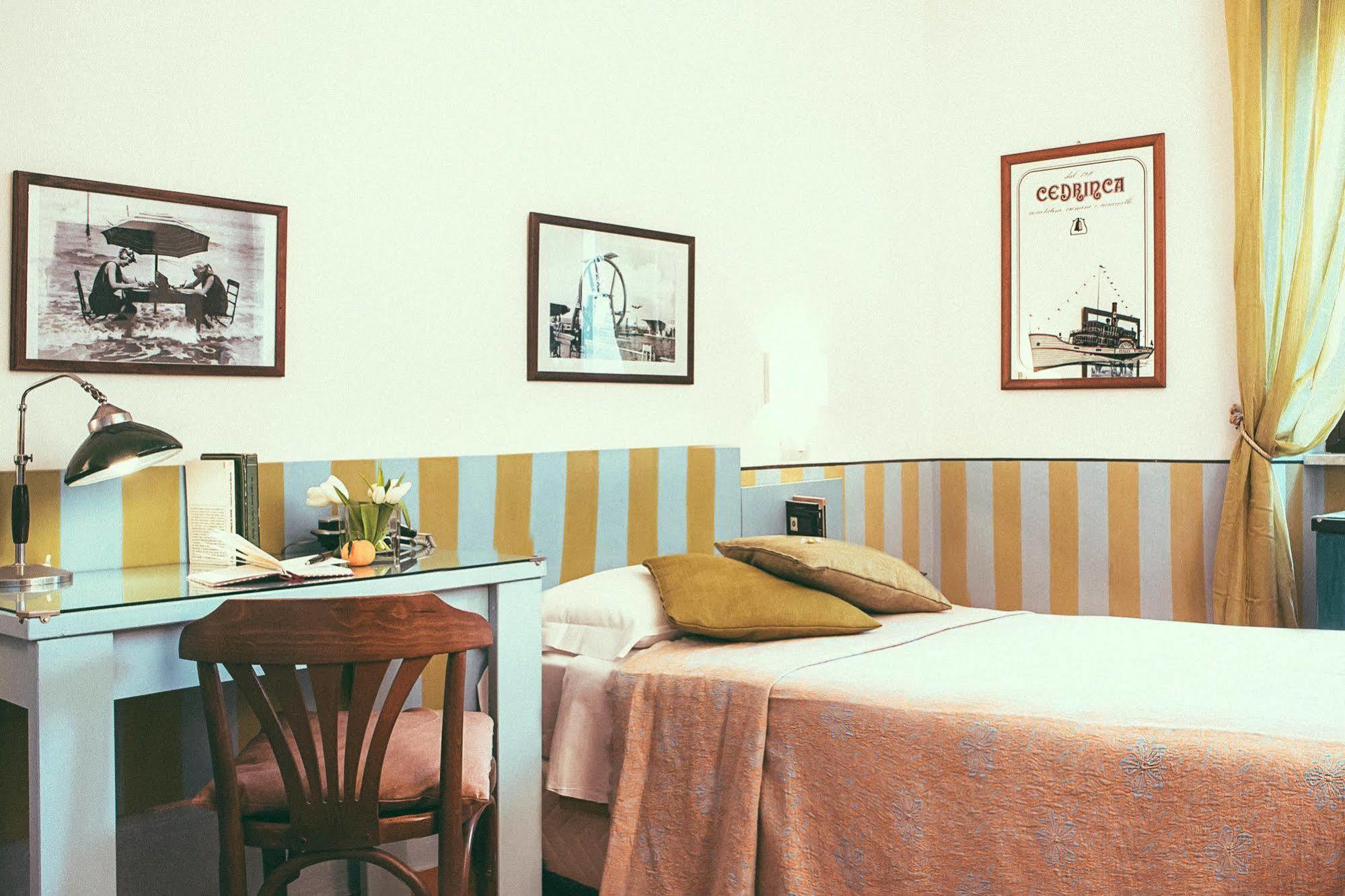 Hotel Sirenetta Lido di Ostia Exteriör bild